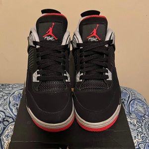 Jordan 4 breds 7y